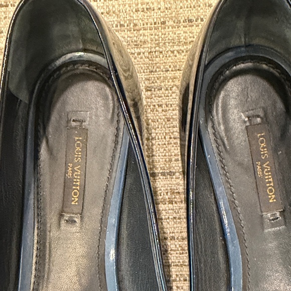 Louis Vuitton Women's Ombré Navy & Black Patent Flats 39.5 - Picture 3 of 13